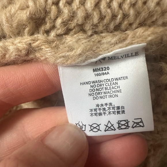 Brandy Melville Wool Cable knit sweater size Large - Picture 9 of 9